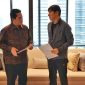 Ketum PSSI Erick Thohir bersama pelatih Timnas Indonesia Shin Tae-yong
