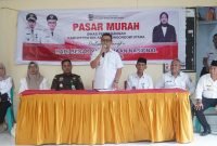 Bupati Bolaang Mongondow Utara Dr. Sirajudin Lasena, SE., M.Ec.Dev,membuka Pasar Murah di desa Inomunga, kecamatan Kaidipang, Rabu (11/3/26).
